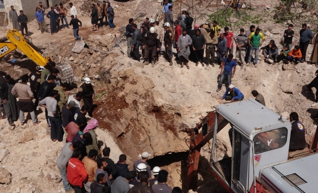 Esed rejimi öğrencileri hedef aldı: 20 sivil hayatını kaybetti